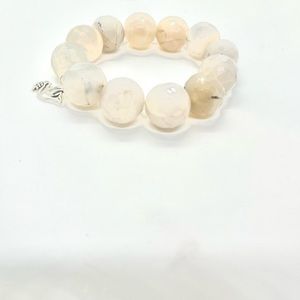 COPY - Cream and white Agate  bracelet